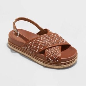 Universal Thread Brown Woven Platform Sandals